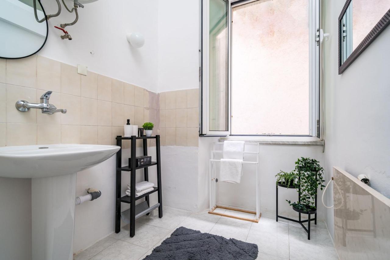 Laus I , Apartment In Old Town Дубровник Екстериор снимка